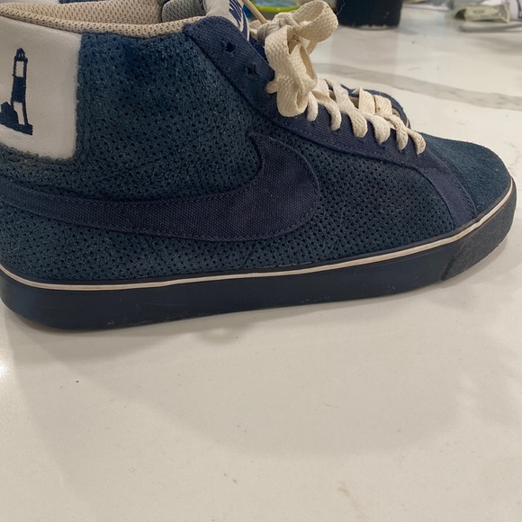 RARE Nike Blazers SB Poets Lighthouse - Picture 6 of 9